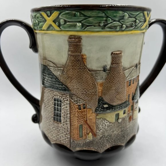 Royal Doulton Large Cup D6696 Pottery In The Past Collectors Club 1982 - Picture 2 of 9